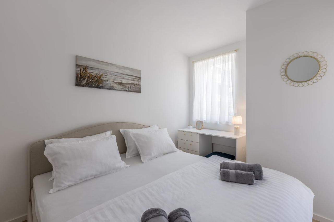 Apartment & Room Ileana Split Bagian luar foto
