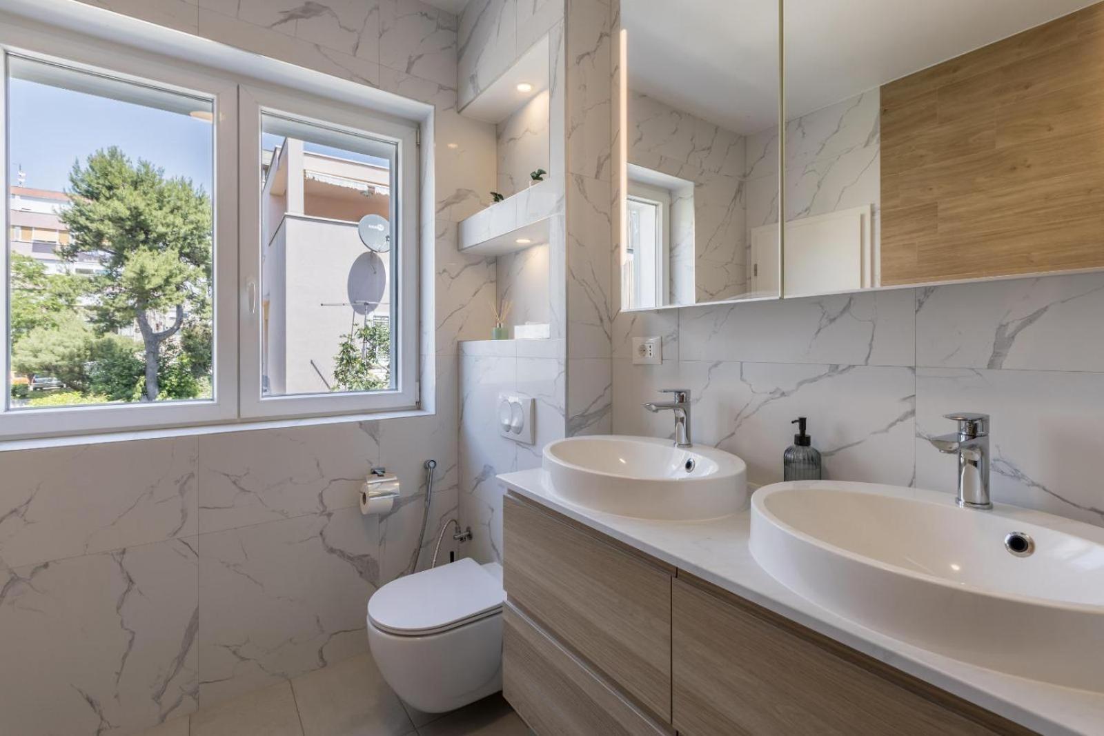 Apartment & Room Ileana Split Bagian luar foto